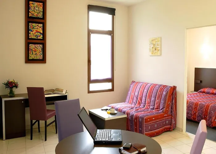 Res La Barbacane, Carcassonne, For 4 Pers Apartamento *