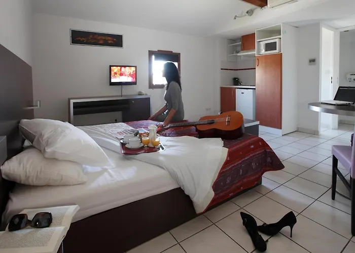 Apartamento Res La Barbacane, Carcassonne, For 4 Pers Carcassonne