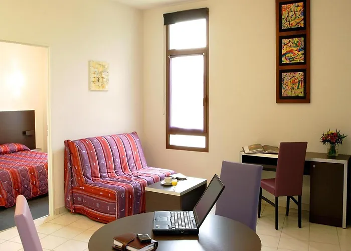 Apartamento Res La Barbacane, Carcassonne, For 4 Pers Carcassonne